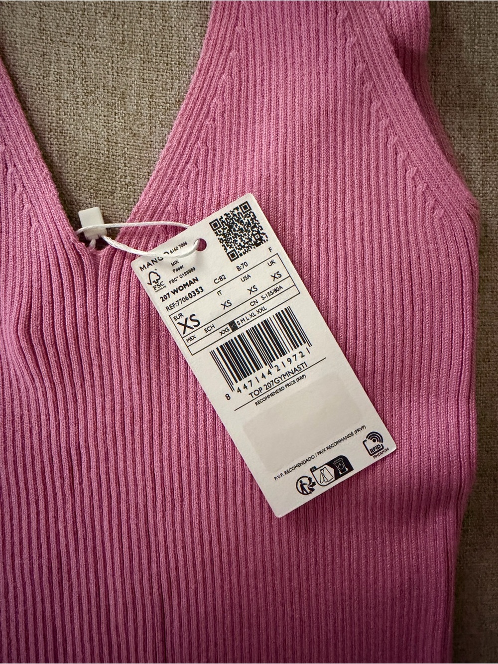 Mango Pink Ribbed V-Neck Tank - Picture 4 of 4